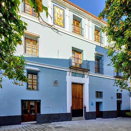 Palacio del siglo XVII frente a los Jardines de Murillo Sevilla Exterior foto